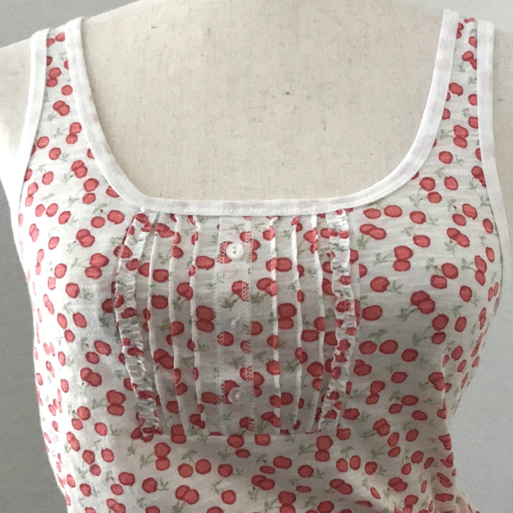 Cherry Print Tank Top Size Small Maurices Tank Top Red Cherries White Background